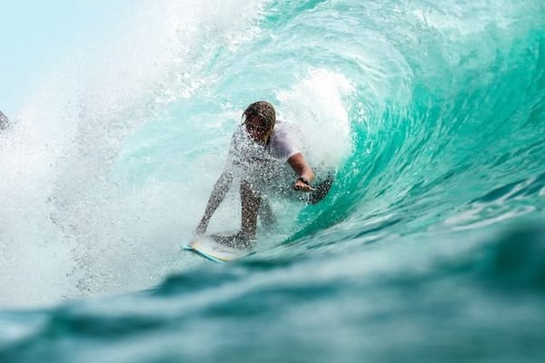 Surf en Indonésie : les spots secrets des locaux